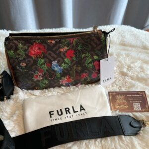Kabelka Furla Moon S Canvas Glossy crossbody