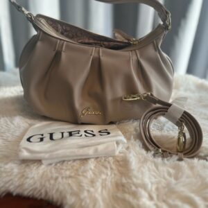 Kabelka GUESS LAETI Satchel Beige crossbody