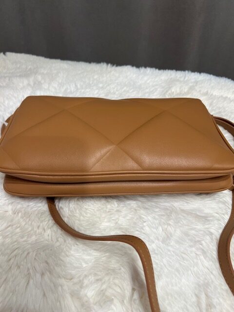Dámska Kabelka CALVIN KLEIN RE-LOCK QUILT crossbody – Obrázok 3