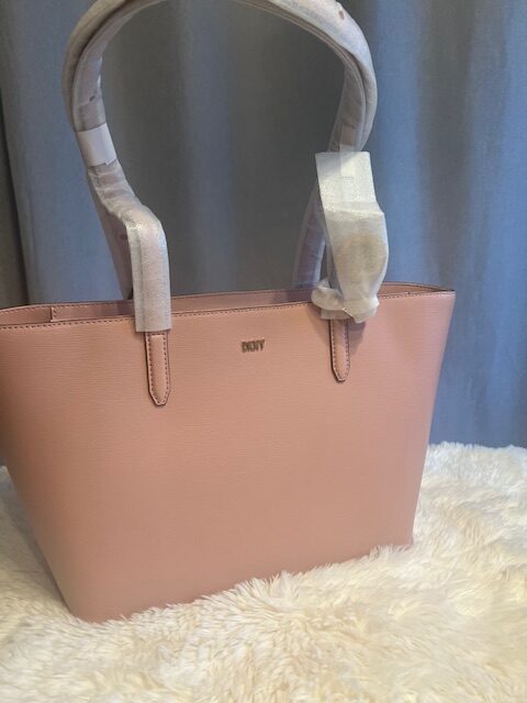 Dámska Kožená kabelka DKNY Bryant pink – Obrázok 2
