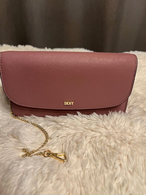 Dámska DKNY kabelka Sidney rose
