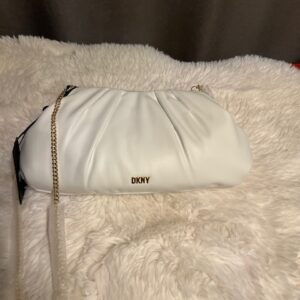 DKNY crossbody kabelka