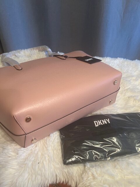 Dámska Kožená kabelka DKNY Bryant pink – Obrázok 5