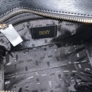 Kabelka DKNY PERRI black