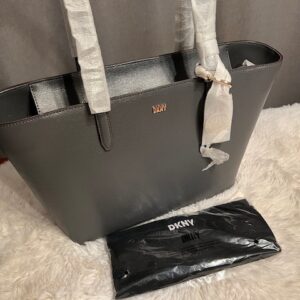 DKNY kabelka Bryant Dark Grey kožená