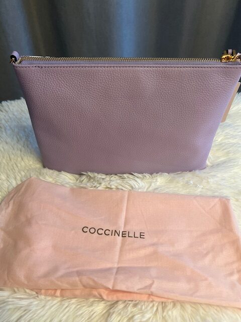 Dámska Kabelka kožená Coccinelle crossbody flower – Obrázok 4