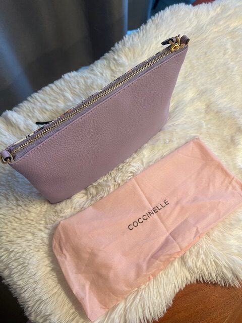 Dámska Kabelka kožená Coccinelle crossbody flower – Obrázok 5