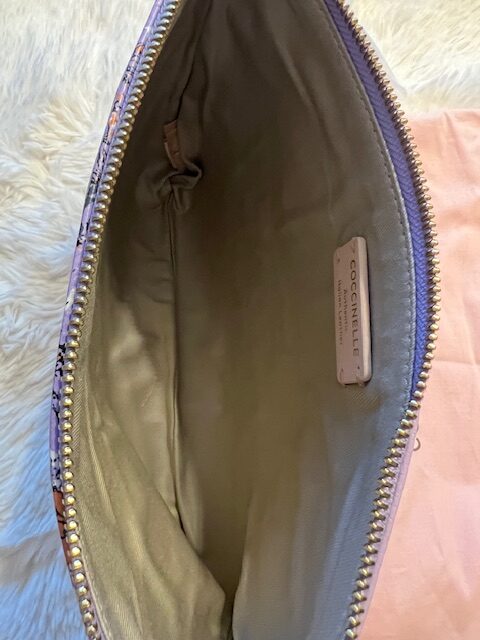 Dámska Kabelka kožená Coccinelle crossbody flower – Obrázok 6