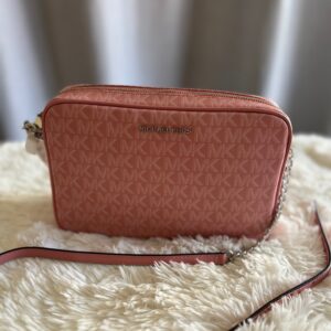 Kabelka Michael Kors Jet Set pink