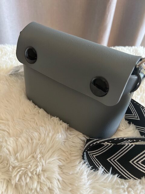Dámska Kabelka crossbody O Bag dark grey – Obrázok 3