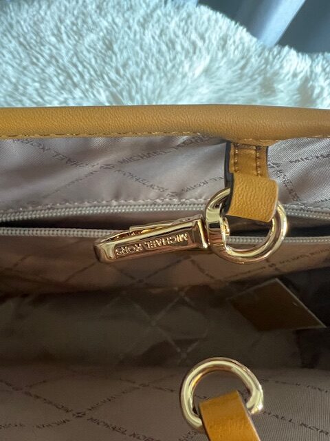 Dámska kabelka Michael Kors Jet Set Carryall – Obrázok 6