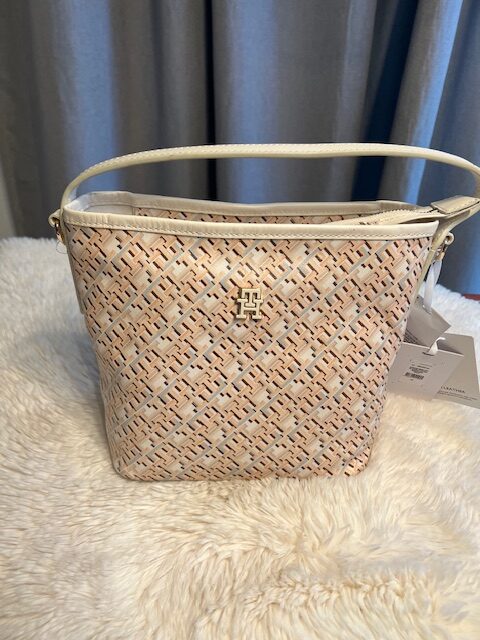 Dámska crossbody kabelka Tommy Hilfiger