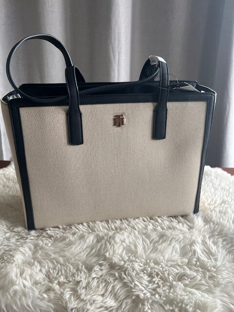 Dámska kabelka Tommy Hilfiger Kinley tote