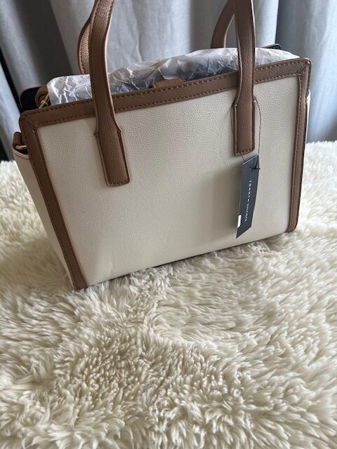 Dámska kabelka Tommy Hilfiger kinley white brown – Obrázok 3