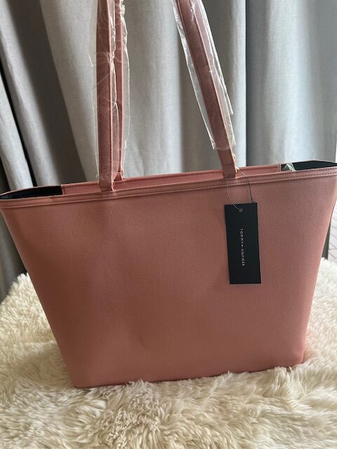 Dámska kabelka Tommy Hilfiger Reid tote pink – Obrázok 5