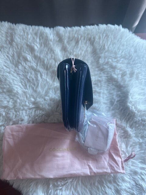 Dámska kabelka Coccinelle Shiny calf blue – Obrázok 5