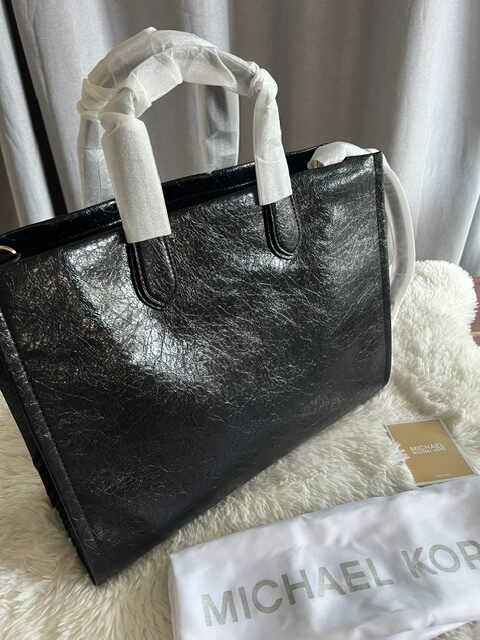 Dámska kabelka Michael Kors Gigi Black – Obrázok 2