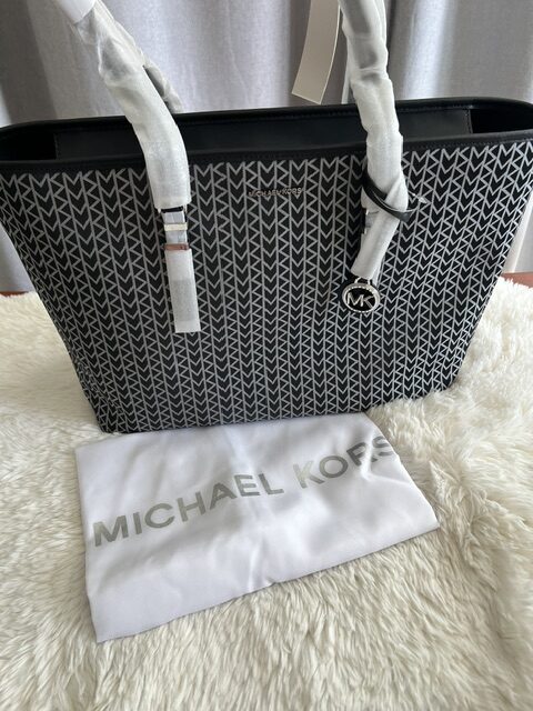 Dámska kabelka Michael Kors Quinn black