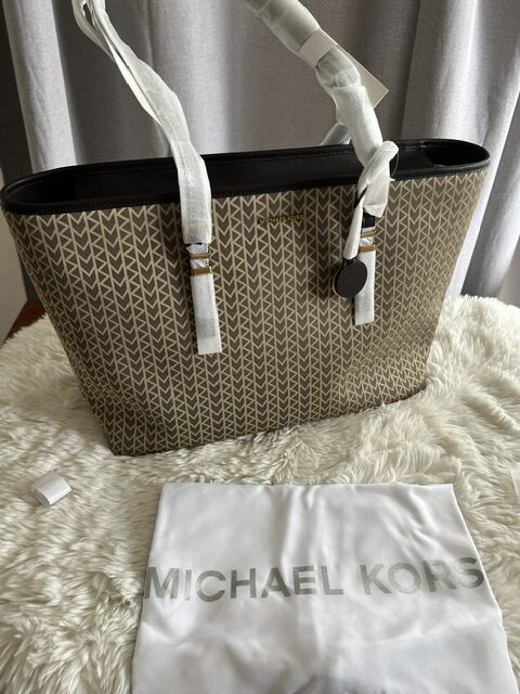 Dámska kabelka Michael Kors Quinn brown