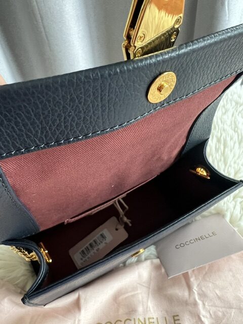 Dámska crossbody kabelka Coccinelle kožená Dorian blue – Obrázok 2
