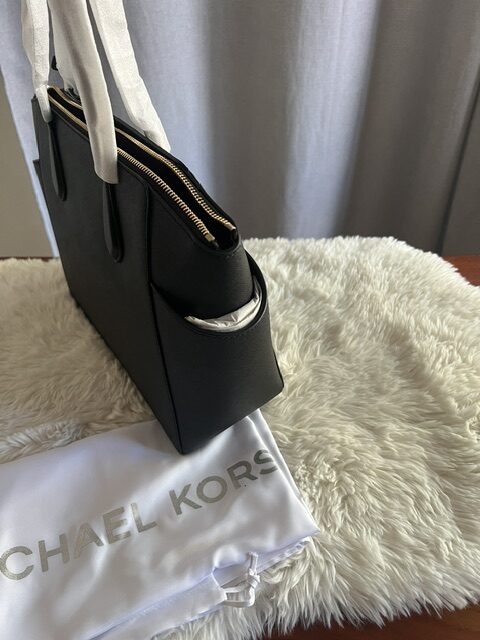 Dámska kožená kabelka Michael Kors Marilyn Black – Obrázok 2