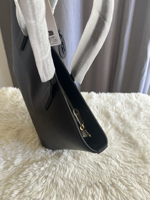 Dámska kožená kabelka Furla Andromeda Black – Obrázok 3
