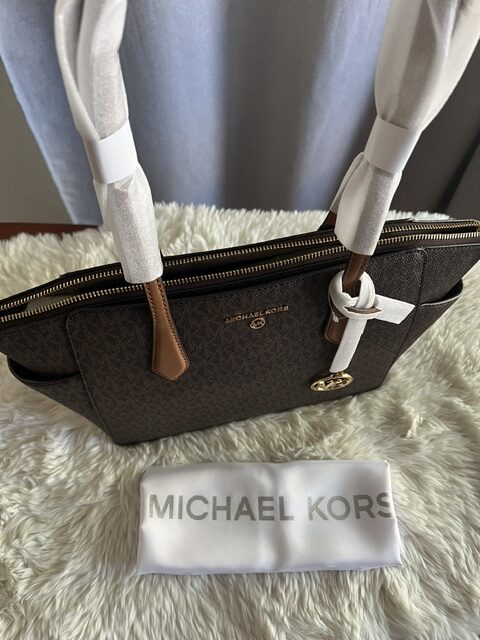 Dámska kabelka Michael Kors Marilyn Brown logo – Obrázok 2
