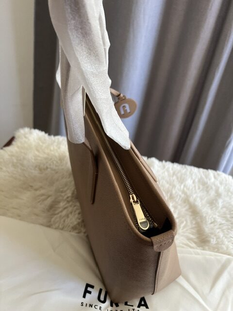 Dámska kabelka Furla Andromeda brown – Obrázok 4